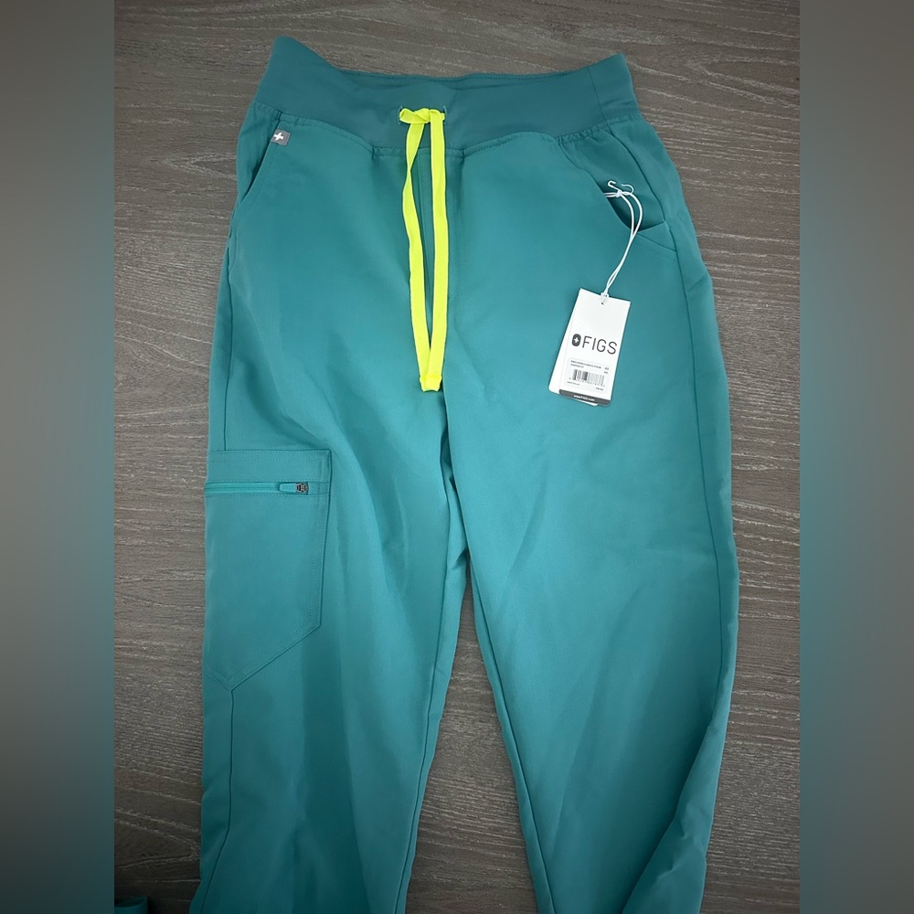 Jogger pants figs